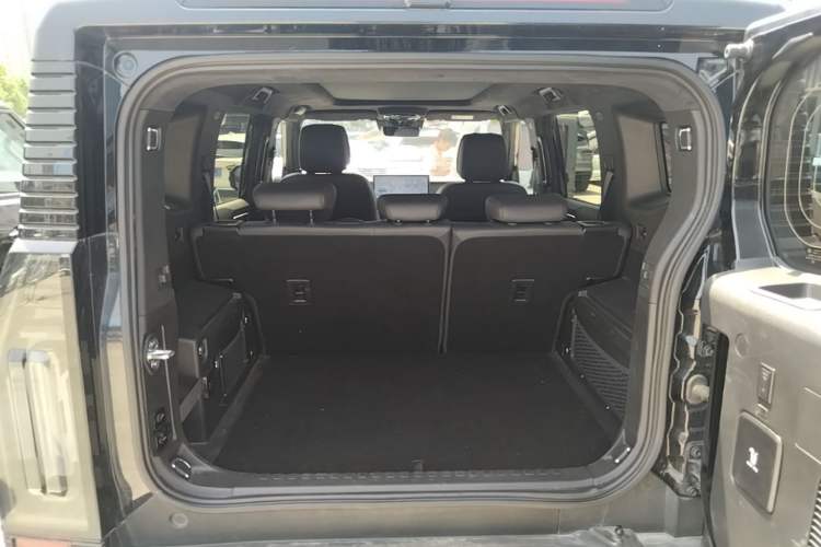 Used JETOUR Shanhai Traveler C-DM 2024 C-DM 208KM Mountain & Wilderness Edition Trunk