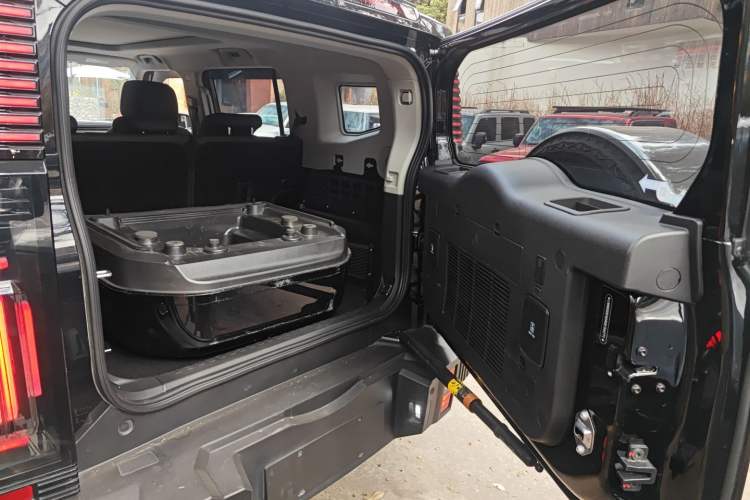 Used JETOUR Shanhai Traveler C-DM 2024 C-DM 206KM Four-Wheel Drive Wilderness Edition Trunk