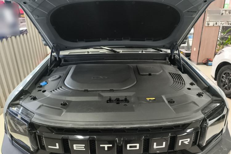 Used JETOUR Shanhai Traveler C-DM 2024 C-DM 208KM Mountain & Wilderness Edition Engine Bay