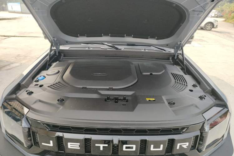 Used JETOUR Shanhai Traveler C-DM 2024 C-DM 208KM Mountain & Wilderness Edition Engine Bay