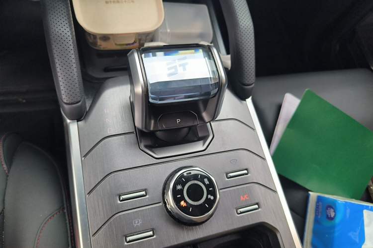Used JETOUR Shanhai Traveler C-DM 2024 C-DM 208KM Mountain & Wilderness Edition Gear Lever