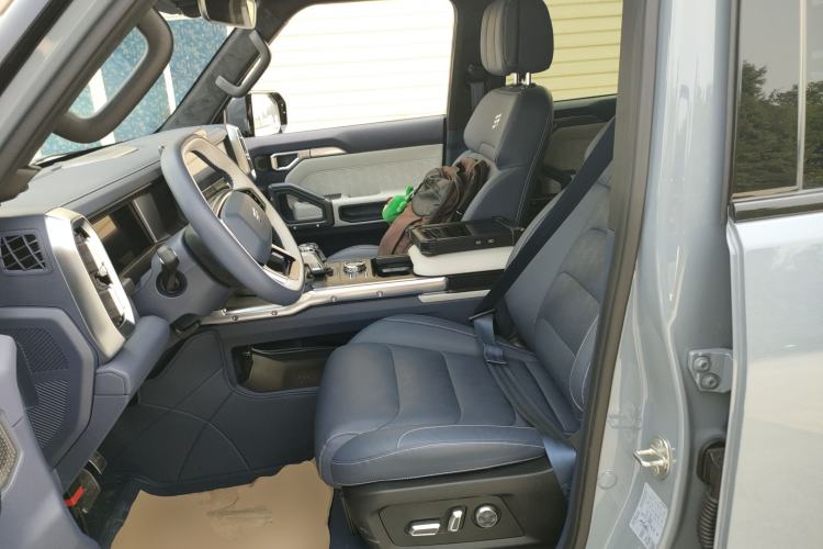 Used JETOUR Shanhai Traveler C-DM 2024 C-DM 208KM Mountain & Wilderness Edition Left Front Seat