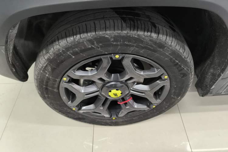 Used JETOUR Shanhai Traveler C-DM 2024 C-DM 208KM Mountain & Wilderness Edition Left Front Wheel Hub