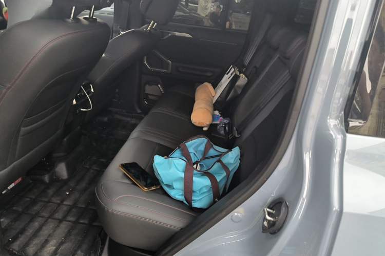 Used JETOUR Shanhai Traveler C-DM 2024 C-DM 208KM Mountain & Wilderness Edition Left Rear Seat