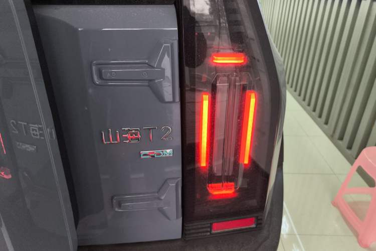 Used JETOUR Shanhai Traveler C-DM 2024 C-DM 208KM Mountain & Wilderness Edition Right Rear Taillight