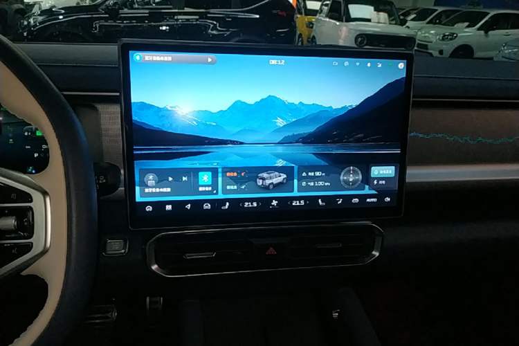 Used JETOUR Shanhai Traveler C-DM 2024 C-DM 208KM Mountain & Wilderness Edition Audio And AC Panel