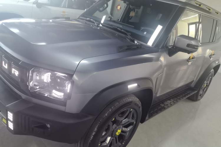 JETOUR Shanhai Traveler C-DM 2024 C-DM 208KM Mountain & Wilderness Edition