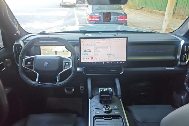 Used JETOUR Shanhai Traveler C-DM 2024 C-DM 208KM Mountain & Wilderness Edition Center Console