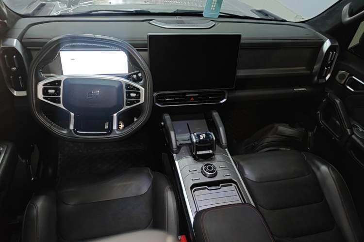 Used JETOUR Shanhai Traveler C-DM 2024 C-DM 208KM Mountain & Wilderness Edition Center Console