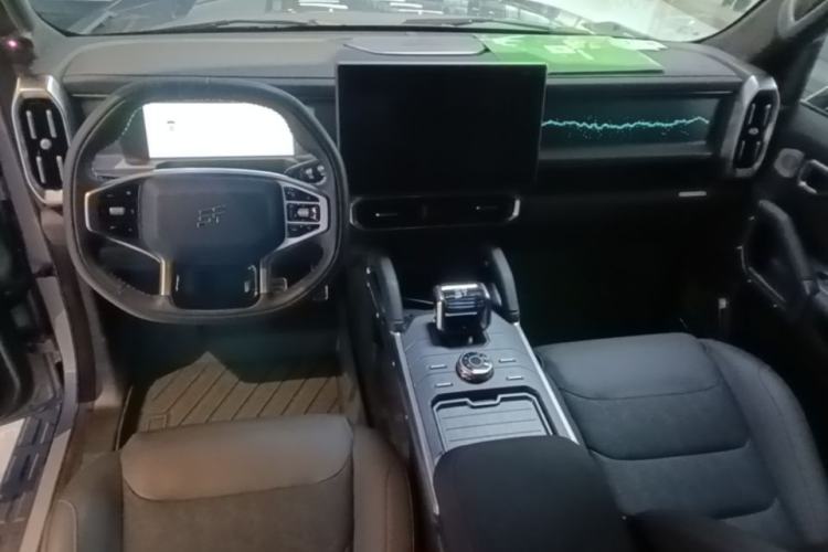 Used JETOUR Shanhai Traveler C-DM 2024 C-DM 208KM Mountain & Wilderness Edition Center Console
