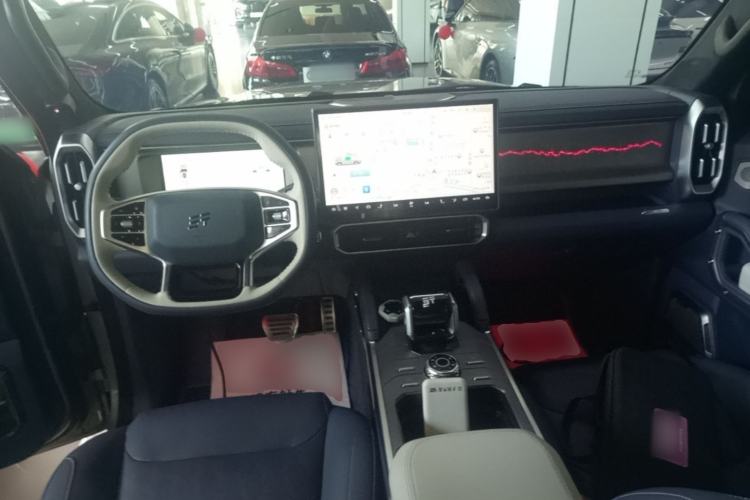 Used JETOUR Shanhai Traveler C-DM 2024 C-DM 208KM Mountain & Wilderness Edition Center Console
