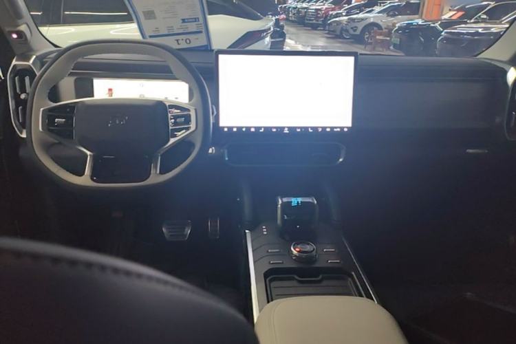 Used JETOUR Shanhai Traveler C-DM 2024 C-DM 129KM Linye Edition Center Console