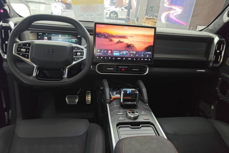 Used JETOUR Shanhai Traveler C-DM 2024 C-DM 208KM Mountain & Wilderness Edition Center Console