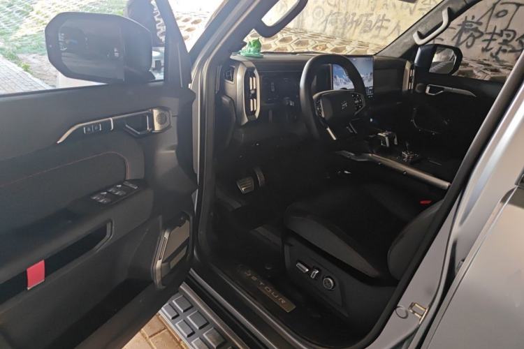 Used JETOUR Shanhai Traveler C-DM 2024 C-DM 208KM Mountain & Wilderness Edition Driver Seat