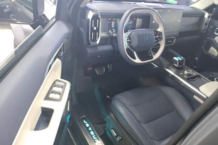 Used JETOUR Shanhai Traveler C-DM 2024 C-DM 129KM Linye Edition Driver Seat