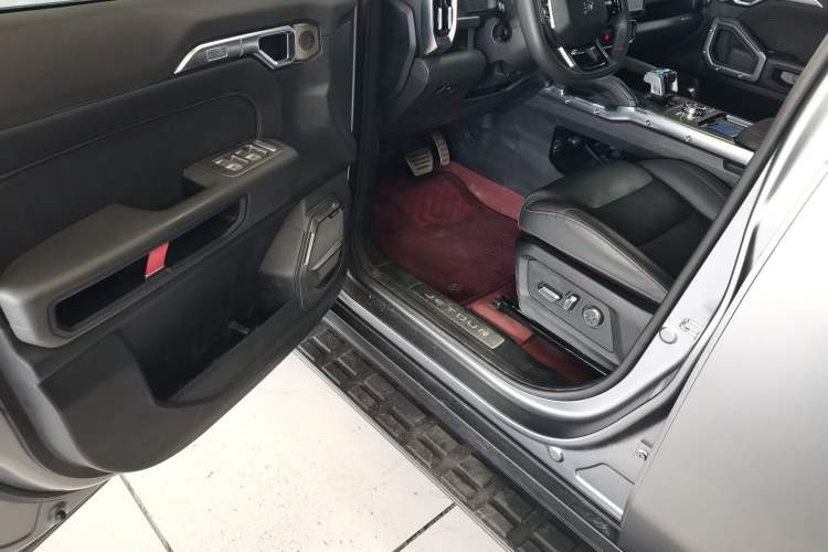 Used JETOUR Shanhai Traveler C-DM 2024 C-DM 208KM Mountain & Wilderness Edition Driver Seat