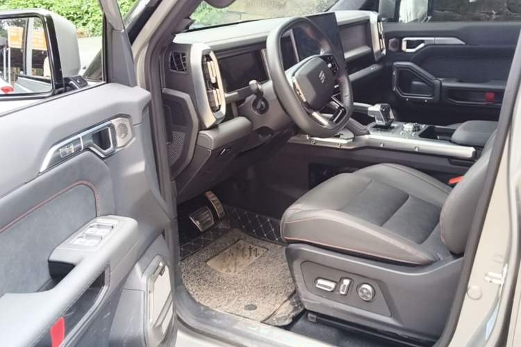 Used JETOUR Shanhai Traveler C-DM 2024 C-DM 208KM Mountain & Wilderness Edition Driver Seat
