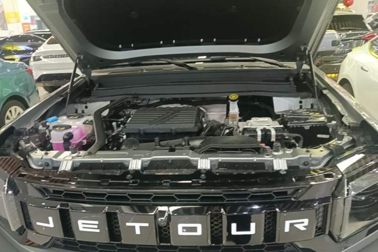 Used JETOUR Shanhai Traveler C-DM 2024 C-DM 208KM Mountain & Wilderness Edition Engine Bay