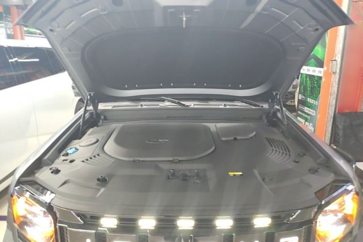Used JETOUR Shanhai Traveler C-DM 2024 C-DM 129KM Linye Edition Engine Bay