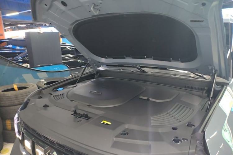 Used JETOUR Shanhai Traveler C-DM 2024 C-DM 129KM Linye Edition Engine Bay