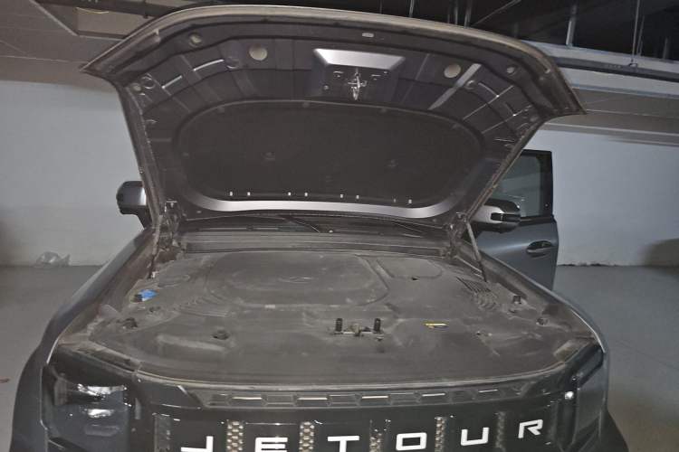 Used JETOUR Shanhai Traveler C-DM 2024 C-DM 208KM Mountain & Wilderness Edition Engine Bay