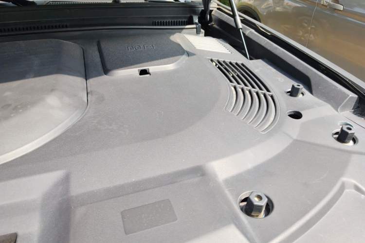 Used JETOUR Shanhai Traveler C-DM 2024 C-DM 208KM Mountain & Wilderness Edition Engine Bay Left