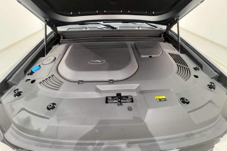 Used JETOUR Shanhai Traveler C-DM 2024 C-DM 129KM Linye Edition Engine Bay