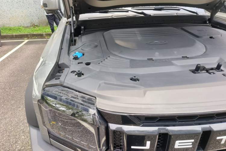 Used JETOUR Shanhai Traveler C-DM 2024 C-DM 129KM Linye Edition Engine Bay Right