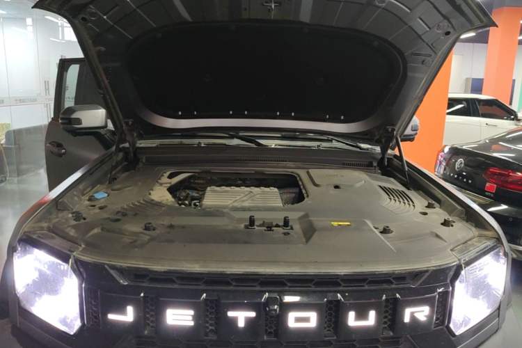 Used JETOUR Shanhai Traveler C-DM 2024 C-DM 208KM Mountain & Wilderness Edition Engine Bay