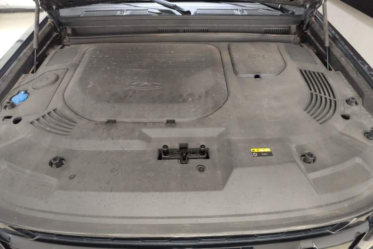 Used JETOUR Shanhai Traveler C-DM 2024 C-DM 129KM Linye Edition Engine Bay