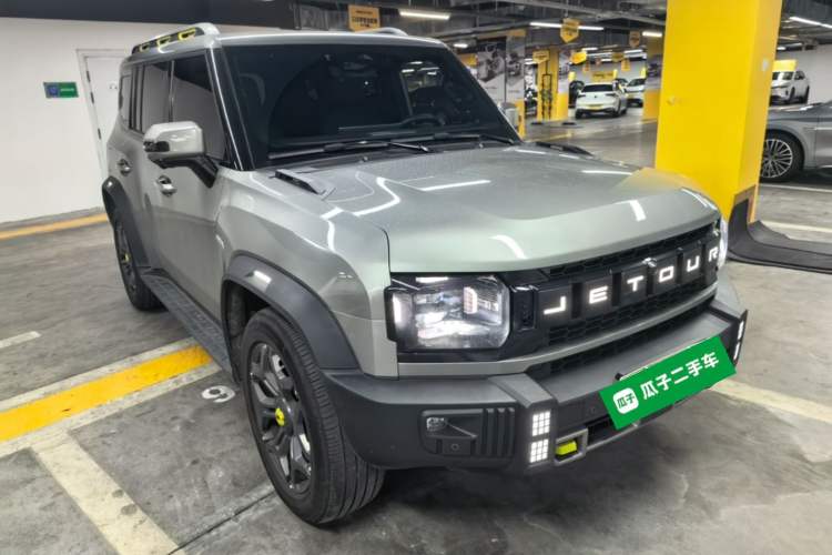 Used JETOUR Shanhai Traveler C-DM 2024 C-DM 208KM Mountain & Wilderness Edition Front Right 45 Deg