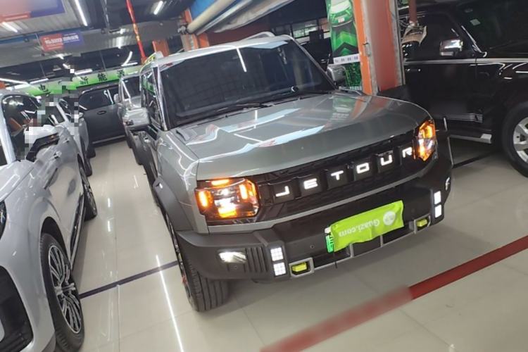 Used JETOUR Shanhai Traveler C-DM 2024 C-DM 208KM Mountain & Wilderness Edition Front Right 45 Deg