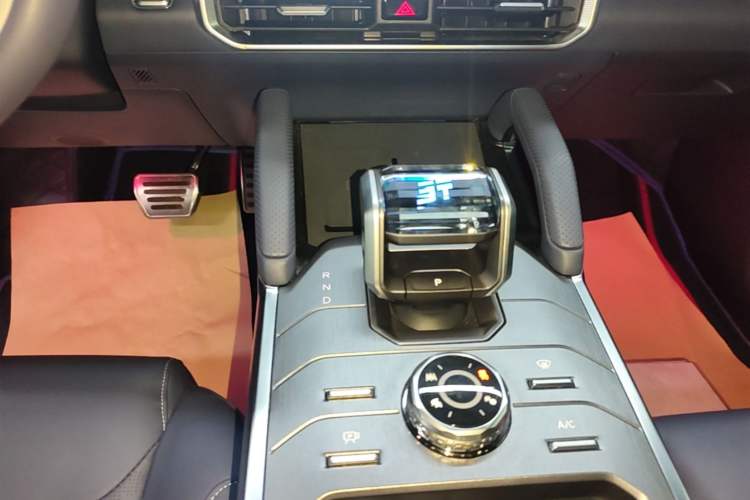 Used JETOUR Shanhai Traveler C-DM 2024 C-DM 208KM Mountain & Wilderness Edition Gear Lever