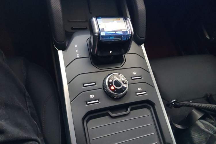 Used JETOUR Shanhai Traveler C-DM 2024 C-DM 129KM Linye Edition Gear Lever