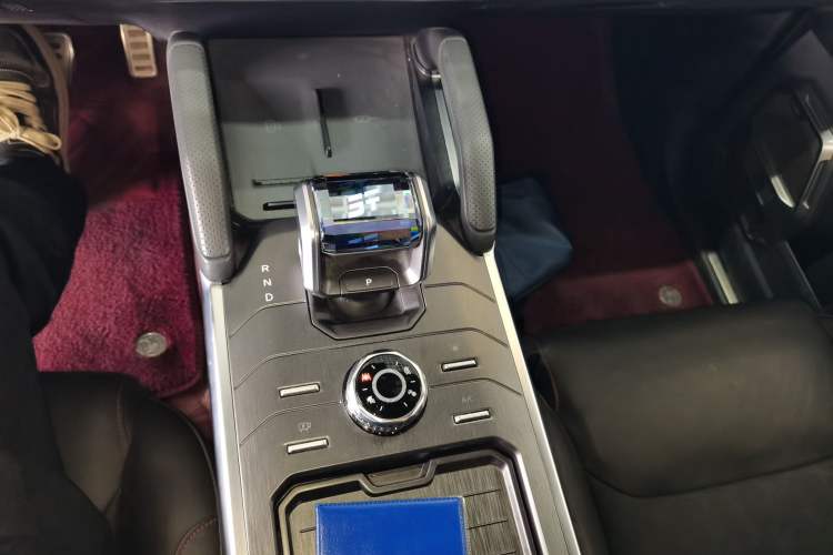 Used JETOUR Shanhai Traveler C-DM 2024 C-DM 208KM Mountain & Wilderness Edition Gear Lever