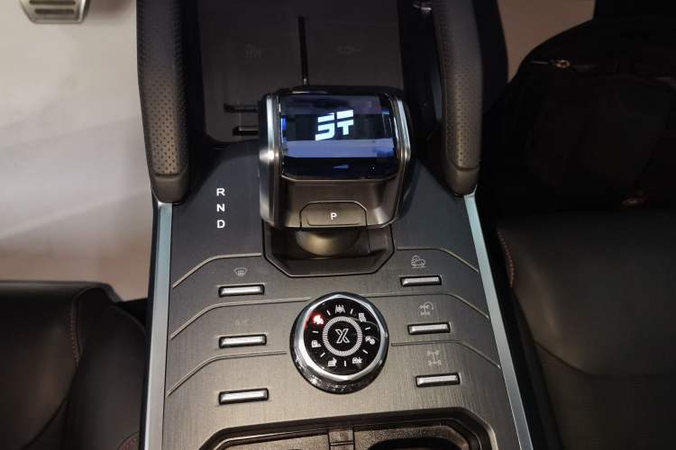 Used JETOUR Shanhai Traveler C-DM 2024 C-DM 206KM Four-Wheel Drive Wilderness Edition Gear Lever