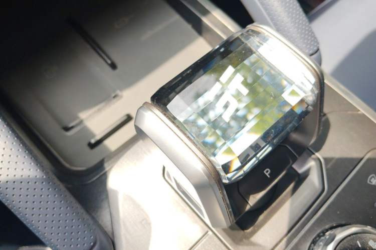 Used JETOUR Shanhai Traveler C-DM 2024 C-DM 208KM Mountain & Wilderness Edition Gear Lever