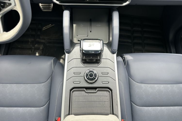 Used JETOUR Shanhai Traveler C-DM 2024 C-DM 208KM Mountain & Wilderness Edition Interior 7