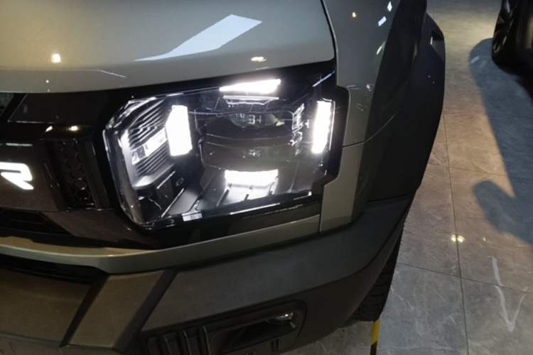 Used JETOUR Shanhai Traveler C-DM 2024 C-DM 208KM Mountain & Wilderness Edition Left Front Headlight