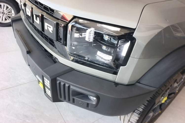 Used JETOUR Shanhai Traveler C-DM 2024 C-DM 208KM Mountain & Wilderness Edition Left Front Headlight