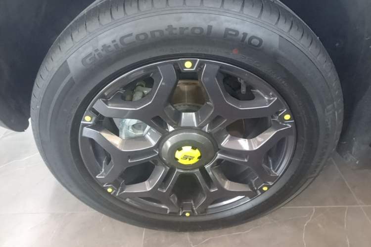 Used JETOUR Shanhai Traveler C-DM 2024 C-DM 208KM Mountain & Wilderness Edition Left Front Wheel Hub