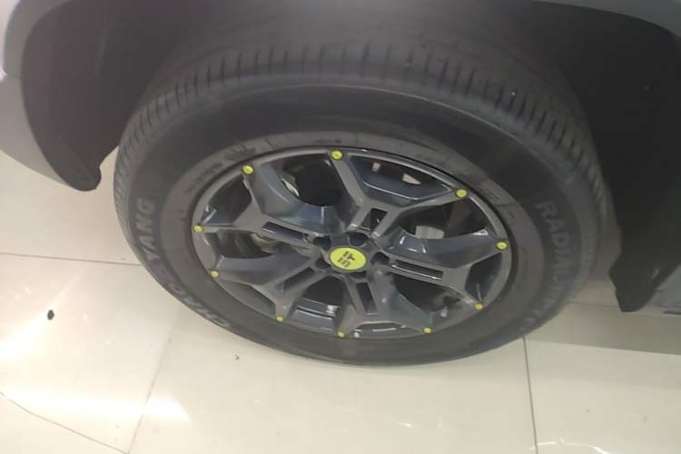 Used JETOUR Shanhai Traveler C-DM 2024 C-DM 129KM Linye Edition Left Front Wheel Hub