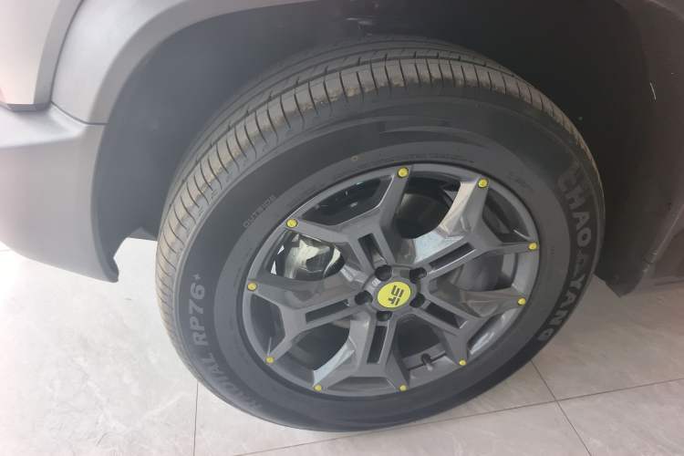 Used JETOUR Shanhai Traveler C-DM 2024 C-DM 129KM Linye Edition Left Front Wheel Hub