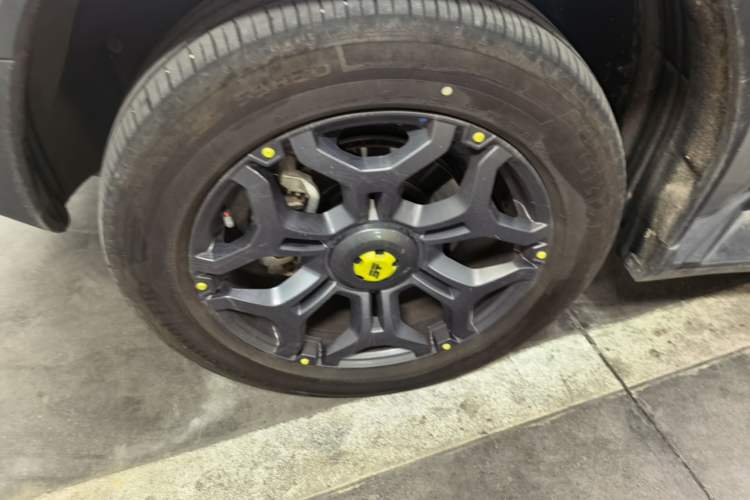 Used JETOUR Shanhai Traveler C-DM 2024 C-DM 208KM Mountain & Wilderness Edition Left Front Wheel Hub