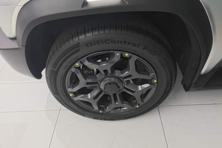 Used JETOUR Shanhai Traveler C-DM 2024 C-DM 208KM Mountain & Wilderness Edition Left Front Wheel Hub