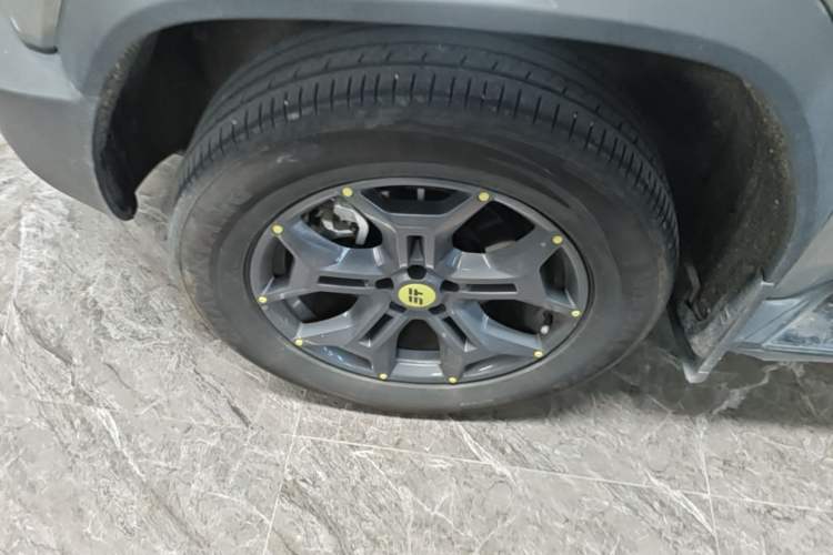 Used JETOUR Shanhai Traveler C-DM 2024 C-DM 129KM Linye Edition Left Front Wheel Hub