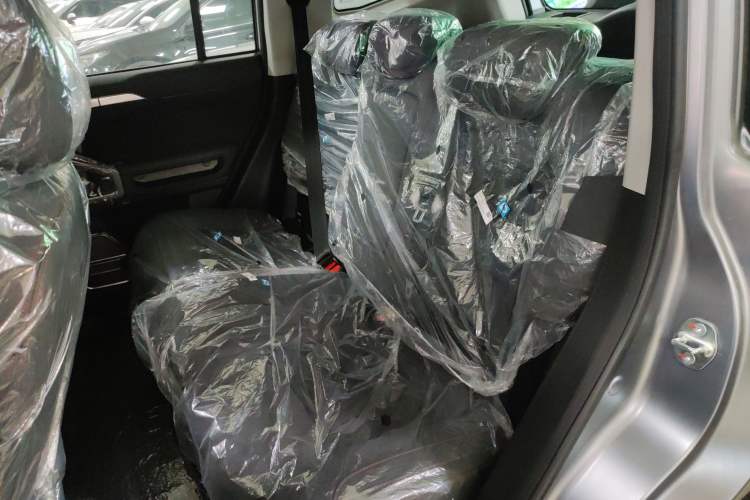 Used JETOUR Shanhai Traveler C-DM 2024 C-DM 129KM Wilderness Edition Left Rear Seat