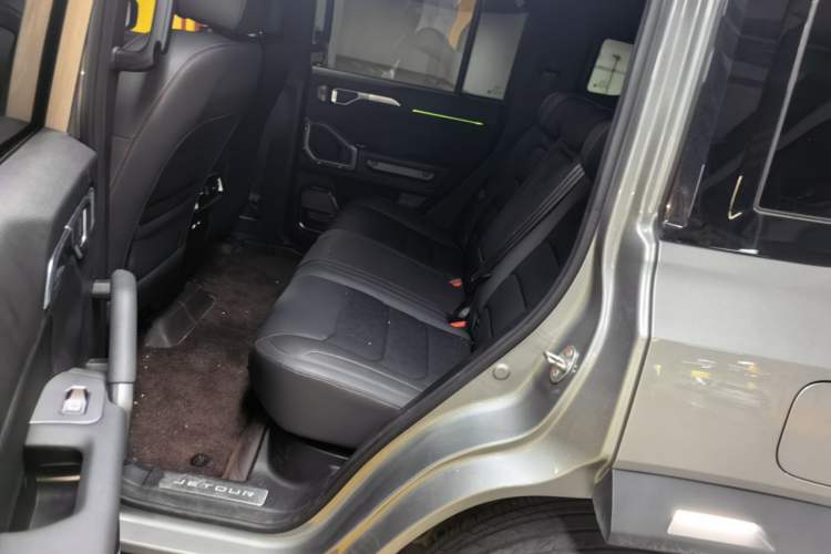 Used JETOUR Shanhai Traveler C-DM 2024 C-DM 208KM Mountain & Wilderness Edition Left Rear Seat