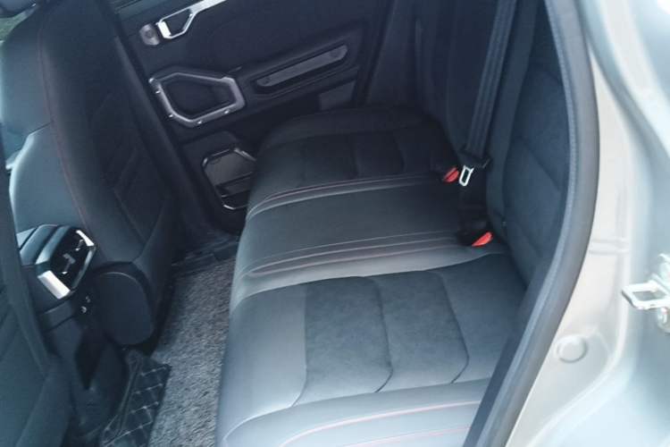 Used JETOUR Shanhai Traveler C-DM 2024 C-DM 208KM Mountain & Wilderness Edition Left Rear Seat