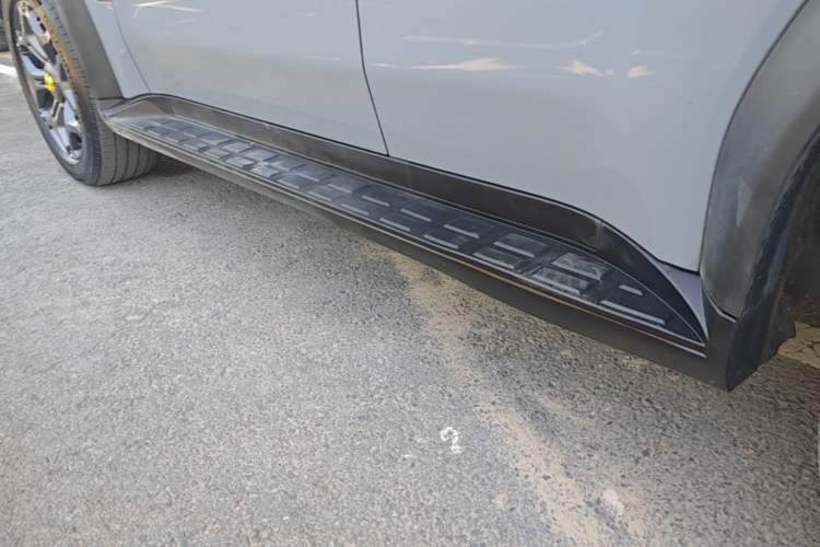 Used JETOUR Shanhai Traveler C-DM 2024 C-DM 208KM Mountain & Wilderness Edition Left Side Sill